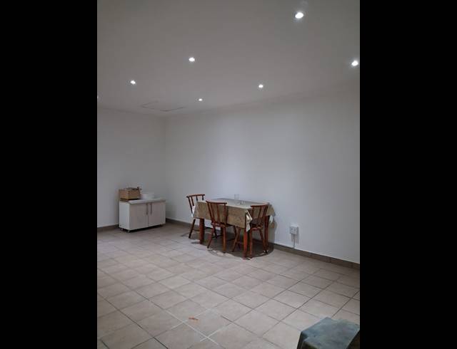 1 BEDROOM STUDIO APARTMENT TO LET IN WESTVILLE